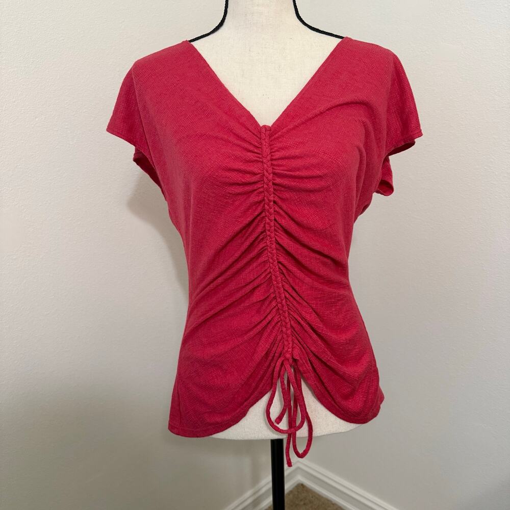 Max Studio Pink Ruched Short Sleeve Shirt Top Blouse Womens Medium EUC